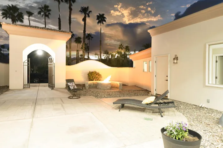336 Crestlake-15