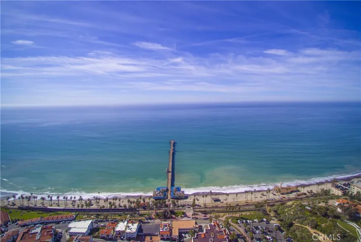 Mere mins to downtown San Clemente & Pier