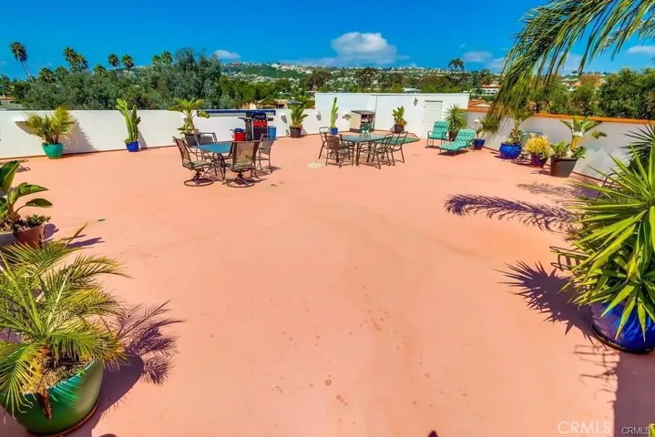 Community ocean view rooftop