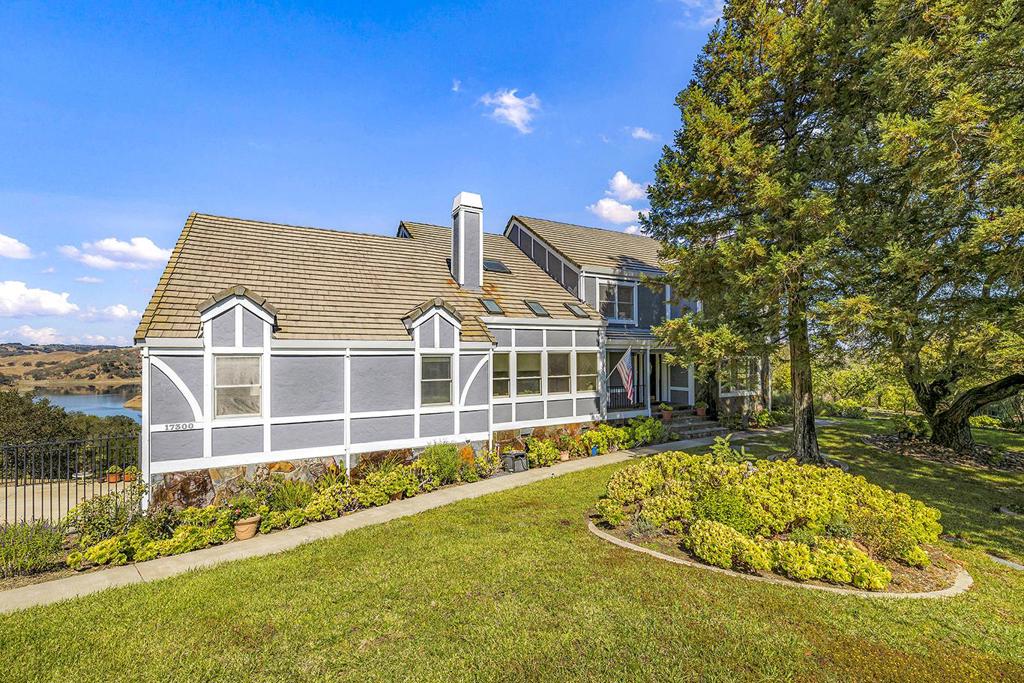 17300 Chesbro Lake Drive, California home-pic-1