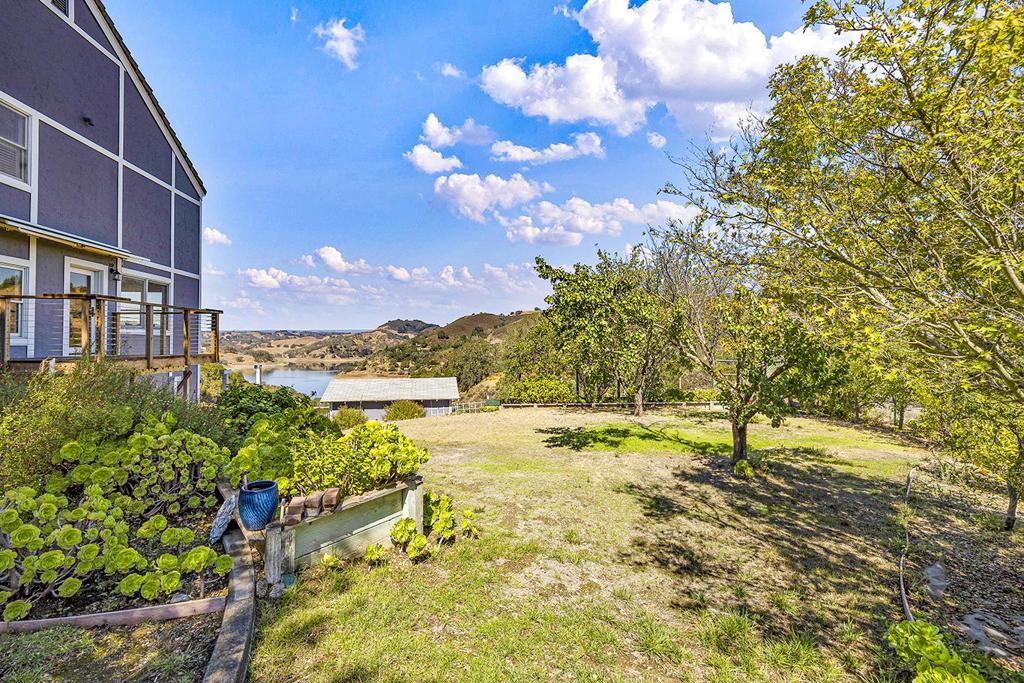 17300 Chesbro Lake Drive, California home-pic-34