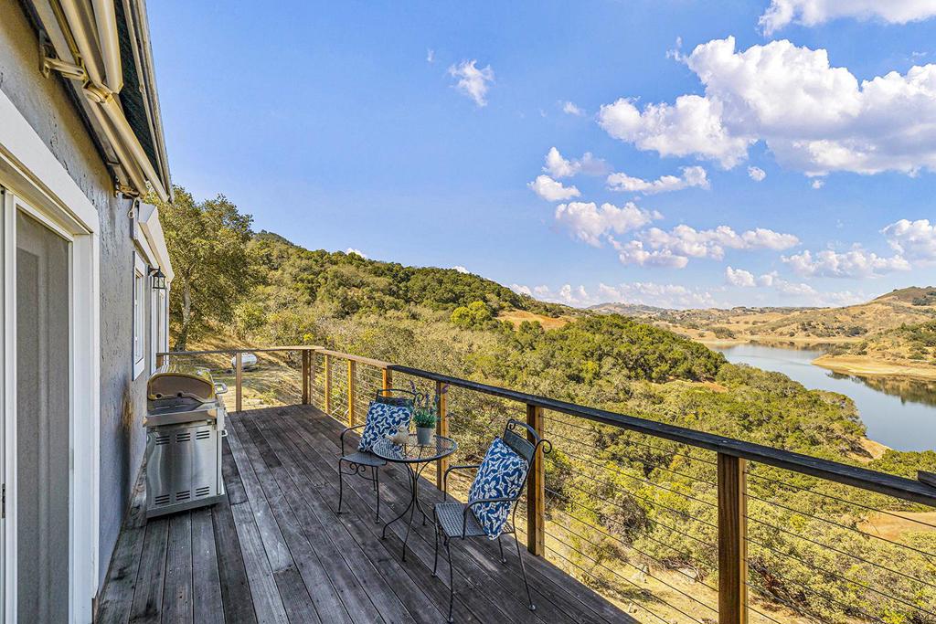 17300 Chesbro Lake Drive, California home-pic-9