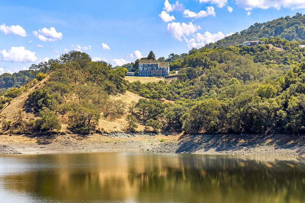 17300 Chesbro Lake Drive, California home-pic-39
