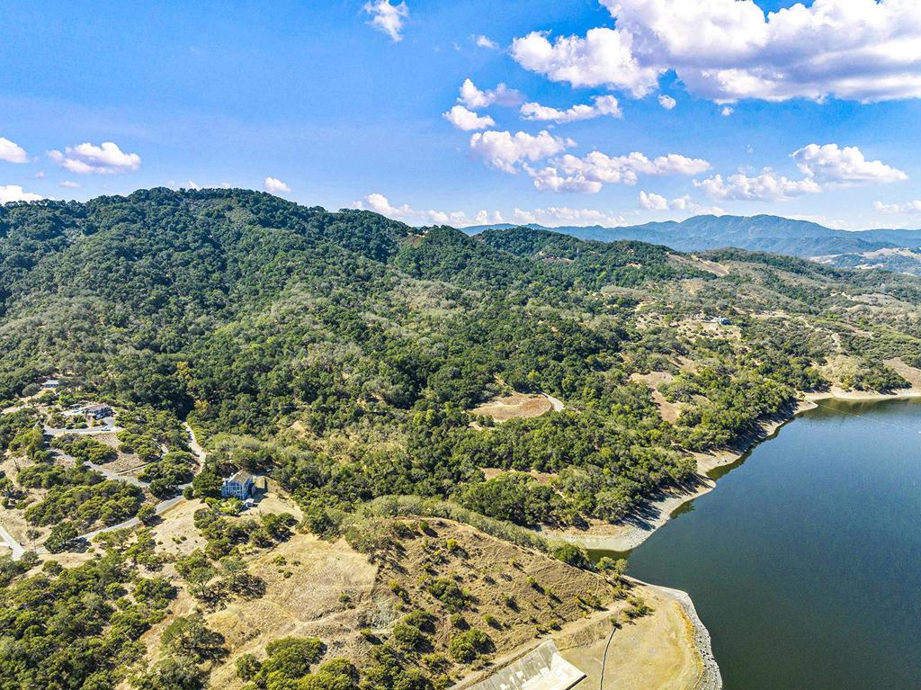 17300 Chesbro Lake Drive, California home-pic-38