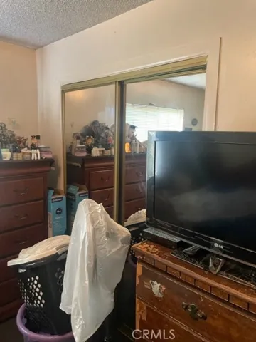 8960 Elizabeth Avenue, South Gate, California 90280