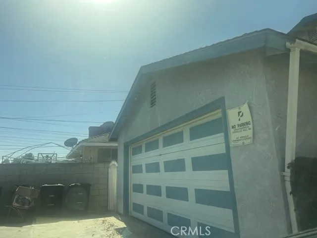 8960 Elizabeth Avenue, South Gate, California 90280