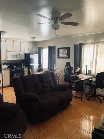 8960 Elizabeth Avenue, South Gate, California 90280