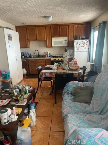 8960 Elizabeth Avenue, South Gate, California 90280