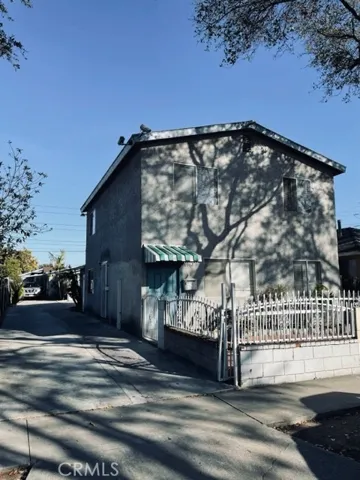 8960 Elizabeth Avenue, South Gate, California 90280