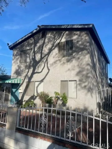 8960 Elizabeth Avenue, South Gate, California 90280