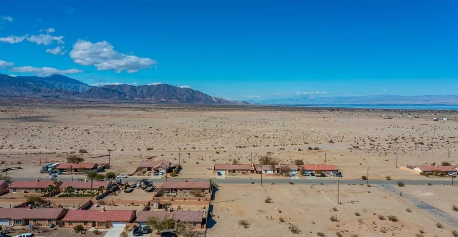 1492 Valiant Avenue, Thermal, California 92274