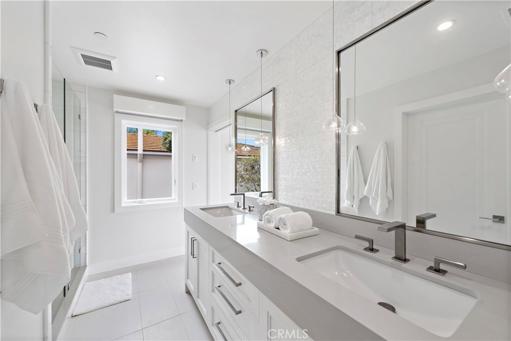 450 Cliff Drive, Laguna Beach, California 92651