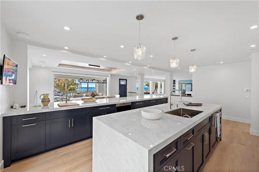 450 Cliff Drive, Laguna Beach, California 92651