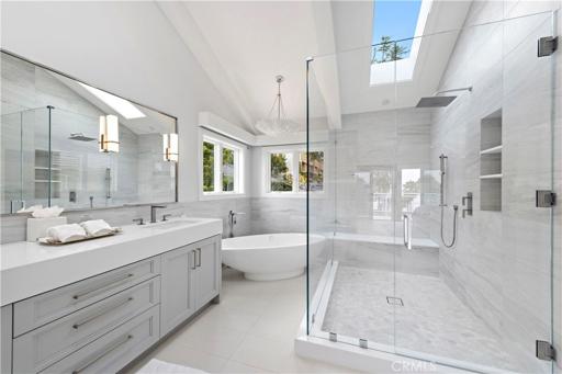 450 Cliff Drive, Laguna Beach, California 92651