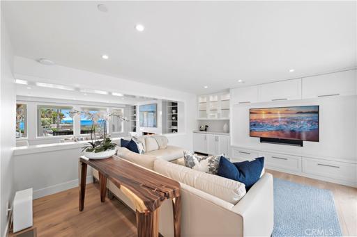 450 Cliff Drive, Laguna Beach, California 92651