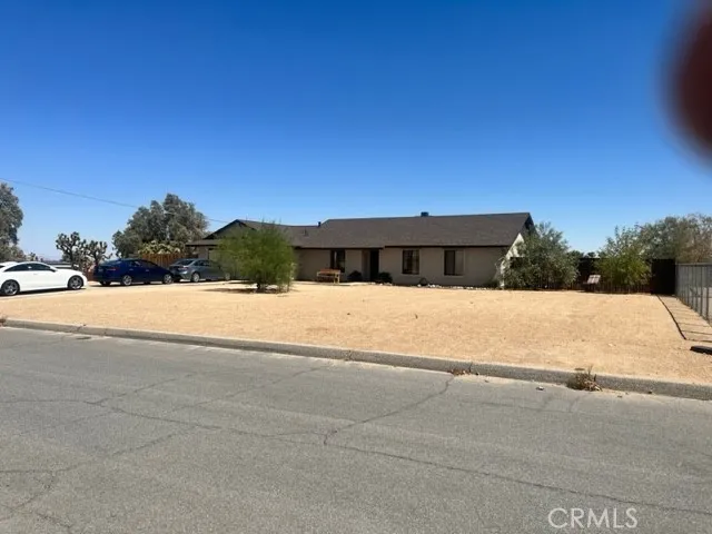 4921 El Dorado, Yucca Valley, California 92284