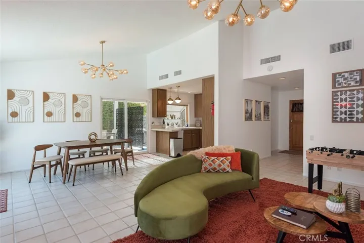 3670 E Mesquite Avenue, Palm Springs, California 92264