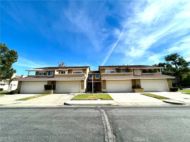 4150 Schaefer Avenue Unit 11, Chino, California 91710