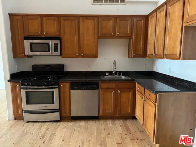 726 S Santa Fe Avenue 202, Los Angeles, California 90021