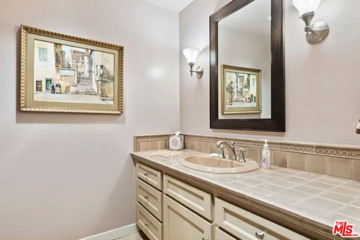 2102 Century Park Lane 107, Los Angeles, California 90067