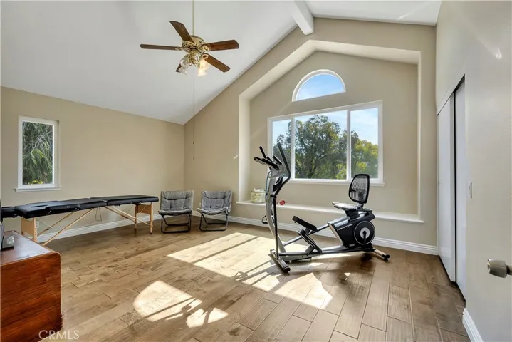 Bonus Room / 5th Bedroom