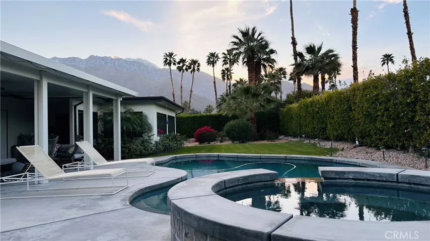 1050 E Louise Drive, Palm Springs, California 92262
