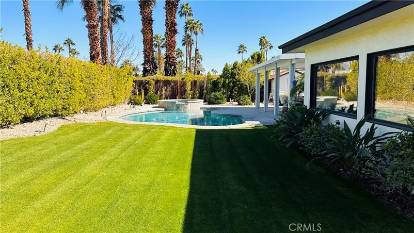 1050 E Louise Drive, Palm Springs, California 92262
