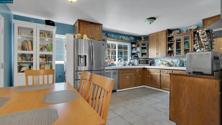 1215 Stonington Ave, San Pablo, California 94806