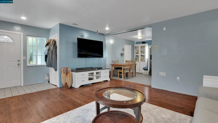 1215 Stonington Ave, San Pablo, California 94806
