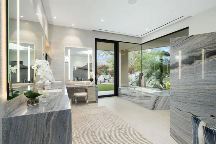 Main Bathroom