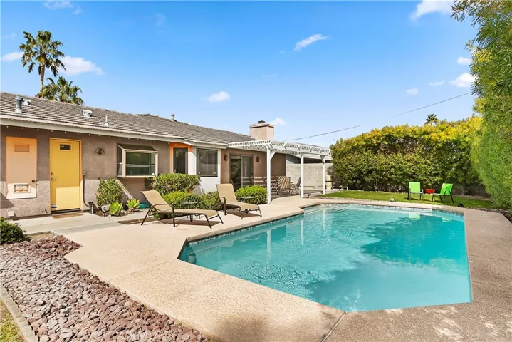 2004 Nicola Road E, Palm Springs, California 92262