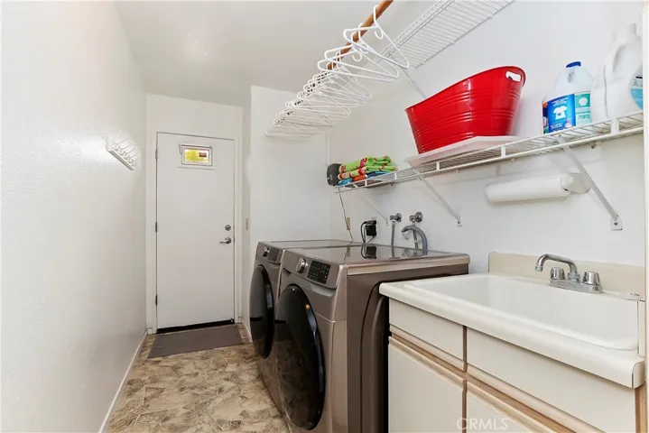 2004 Nicola Road E, Palm Springs, California 92262