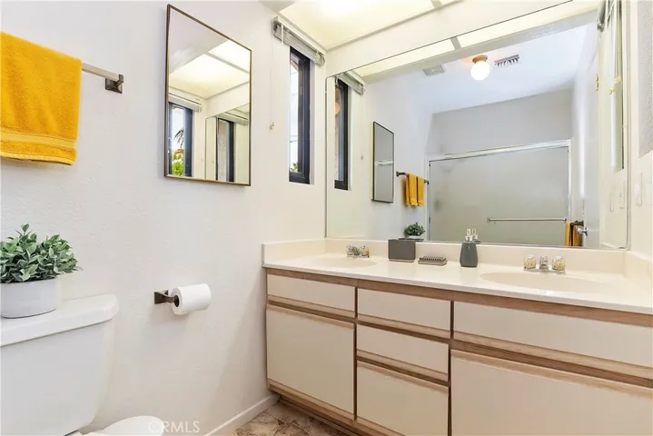 2004 Nicola Road E, Palm Springs, California 92262