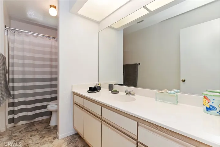 2004 Nicola Road E, Palm Springs, California 92262