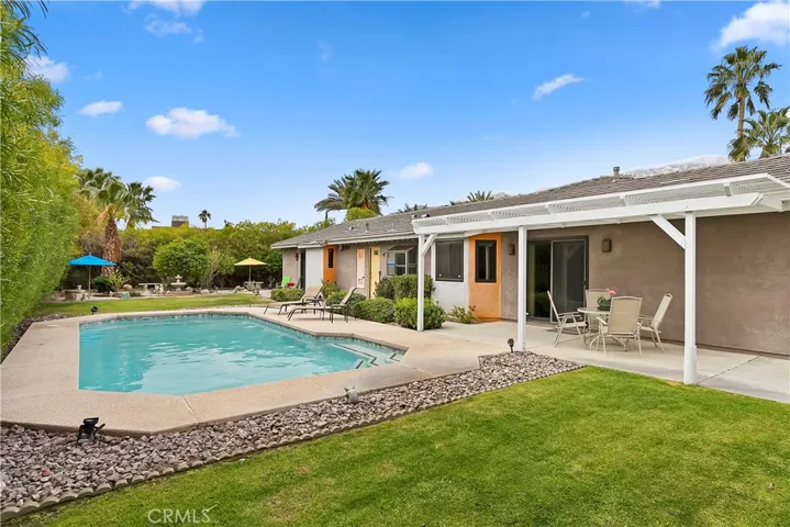 2004 Nicola Road E, Palm Springs, California 92262