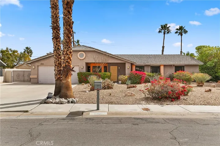 2004 Nicola Road E, Palm Springs, California 92262
