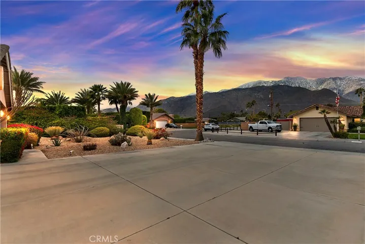 2004 Nicola Road E, Palm Springs, California 92262