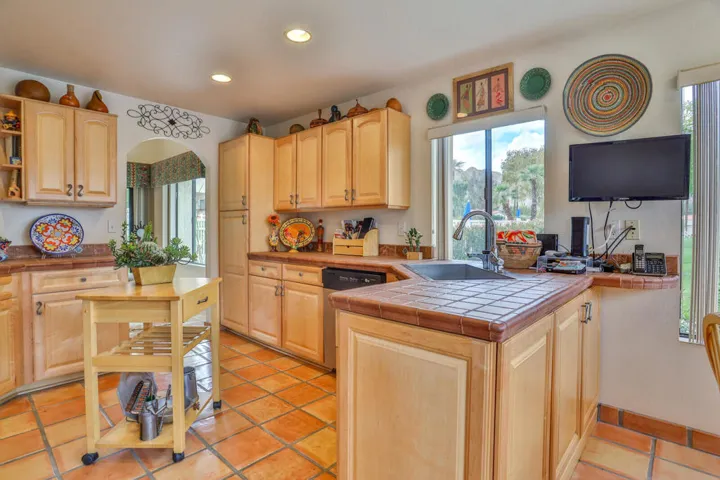 Charm and functionality!28_HiRez27_mls