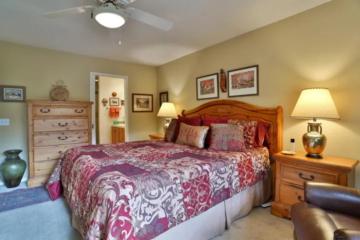 Primary suite