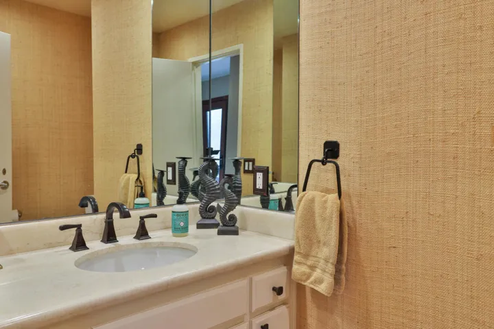 Powder room