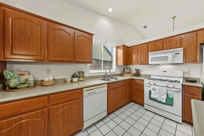 750 Babbs Creek Drive, Gilroy, California 95020