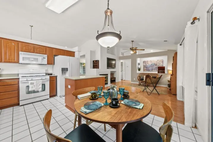 750 Babbs Creek Drive, Gilroy, California 95020