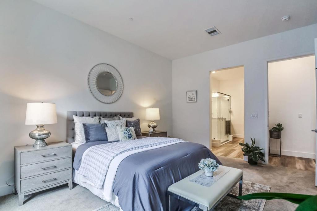 2348 Kinetic Unit 106, California home-pic-14