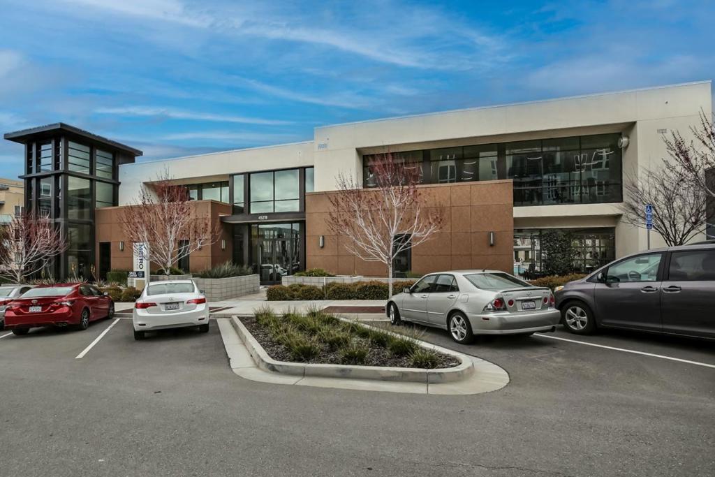 2348 Kinetic Unit 106, California home-pic-24