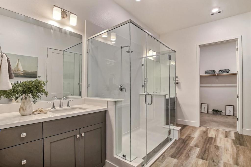 2348 Kinetic Unit 106, California home-pic-15