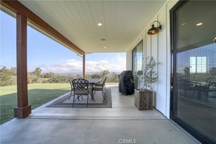 10820 Vista Road, Atascadero, California 93422