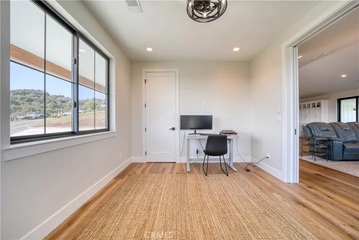 10820 Vista Road, Atascadero, California 93422