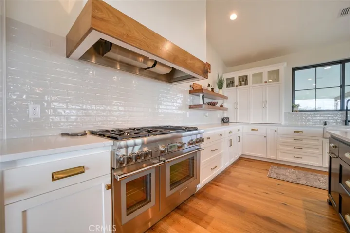 10820 Vista Road, Atascadero, California 93422