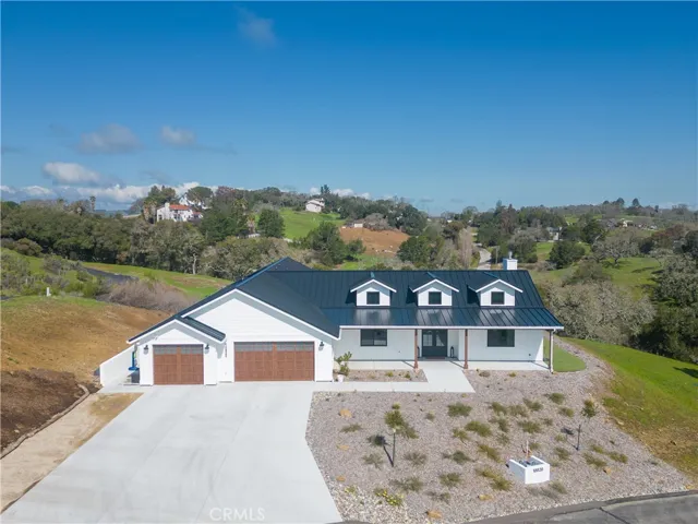 10820 Vista Road, Atascadero, California 93422