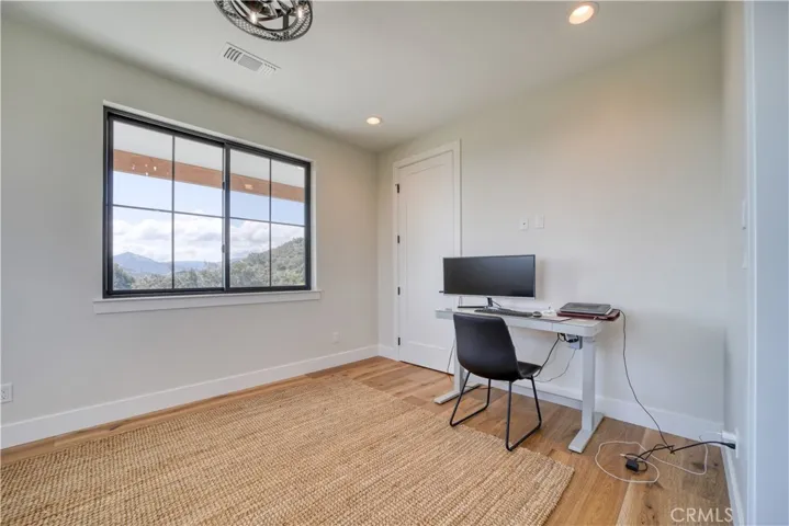 10820 Vista Road, Atascadero, California 93422